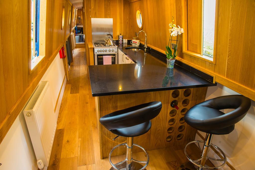 Hotel Narrowboat Puzzle Ely Exteriér fotografie